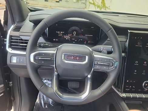 New 2026 GMC Acadia Elevation w/ Elevation Premium Package FWD image 18