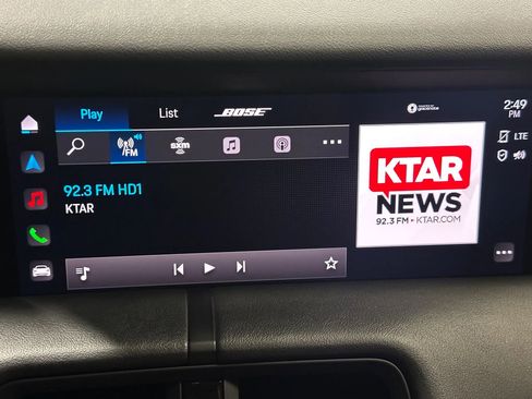 Used 2021 Porsche Taycan image 35