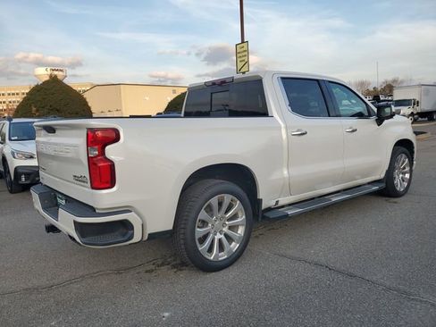 Used 2020 Chevrolet Silverado 1500 High Country w/ Technology Package image 6