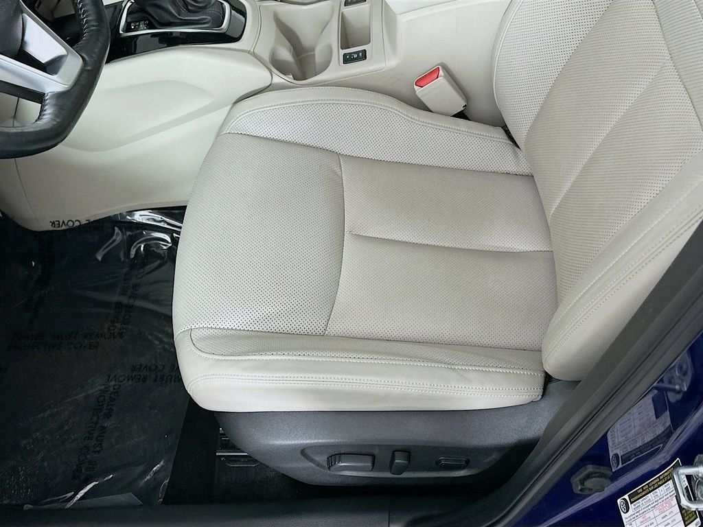 Certified 2021 Nissan Rogue Sport SL FWD image 28