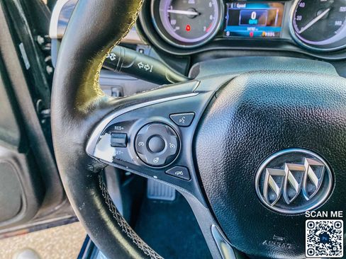 Used 2020 Buick Envision Essence image 23