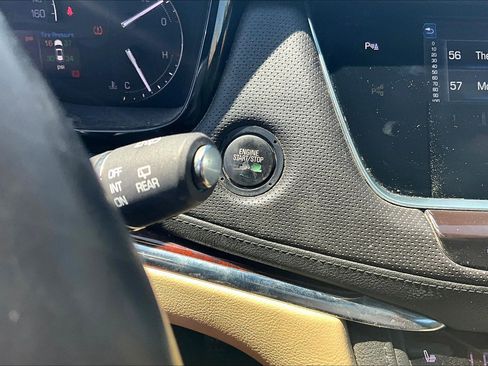 Used 2017 Cadillac XT5 Luxury w/ Driver Awareness Package image 21