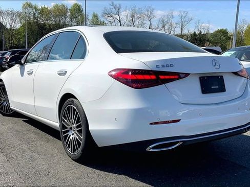Used 2023 Mercedes-Benz C 300 4MATIC Sedan image 3