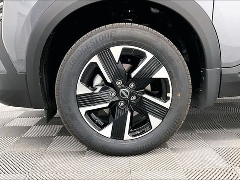 New 2027 Nissan Kicks SV w/ SV Premium Package AWD/4WD image 12