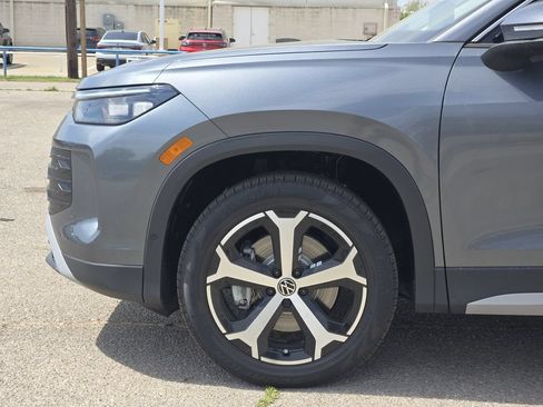 New 2026 Volkswagen Tiguan SE AWD/4WD image 5