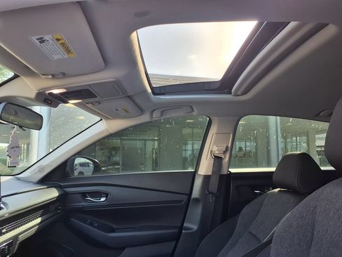 Used 2023 Honda Accord EX image 28