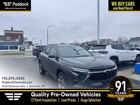 Used 2025 Chevrolet Trax LT w/ Sunroof Package image 1