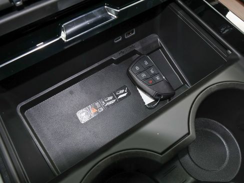 New 2026 GMC Yukon XL Denali w/ LPO, Floor Liner Package AWD/4WD image 29