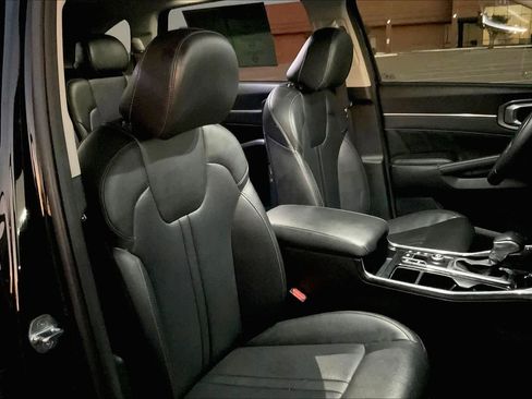 Certified 2023 Kia Sorento SX image 11
