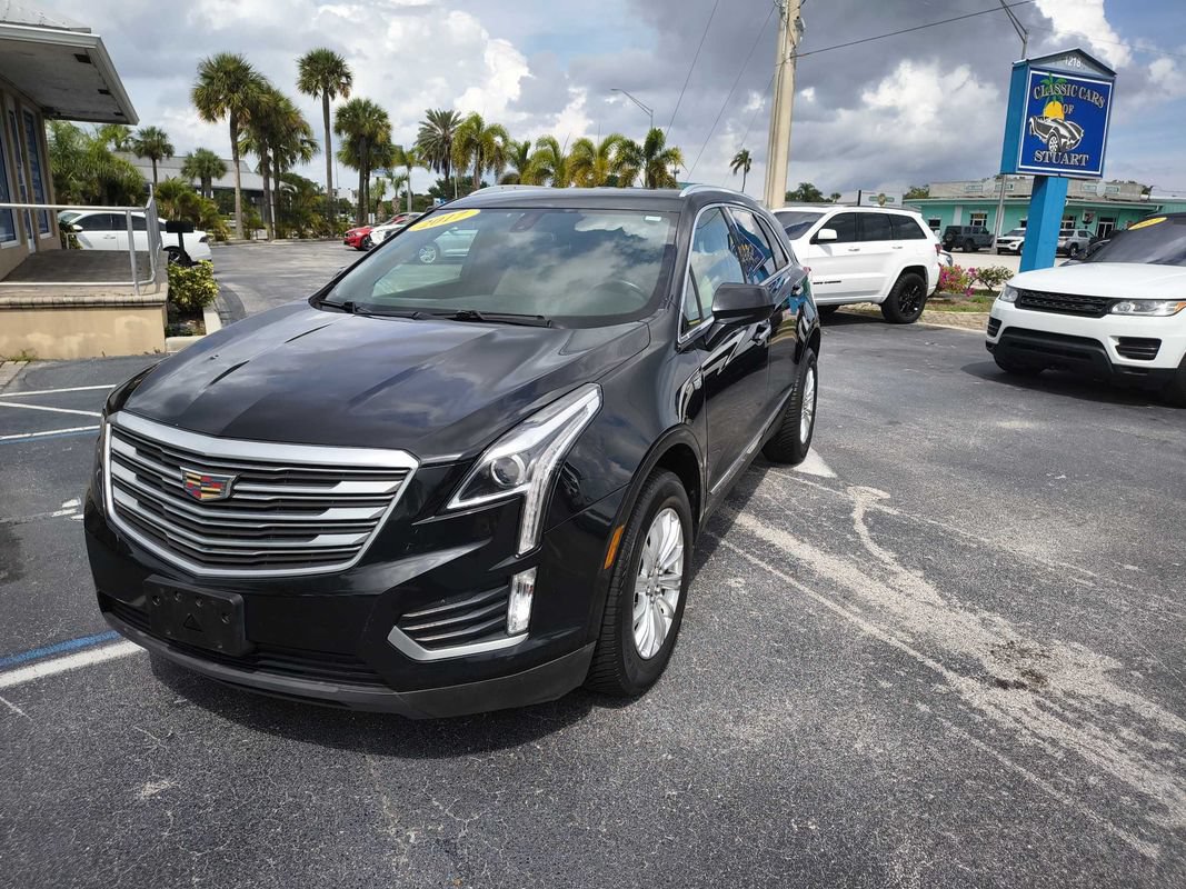 Used 2017 Cadillac XT5 FWD image 1