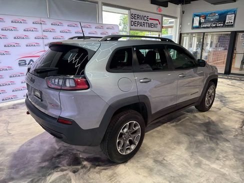 Used 2020 Jeep Cherokee Trailhawk AWD/4WD image 6