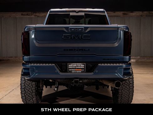 Used 2025 GMC Sierra 2500 Denali w/ Denali Reserve Package image 8