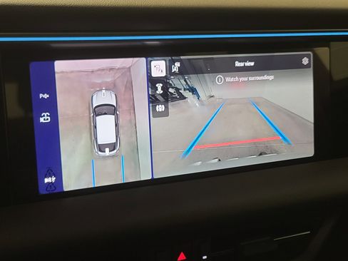 New 2026 Porsche Macan Electric RWD image 23