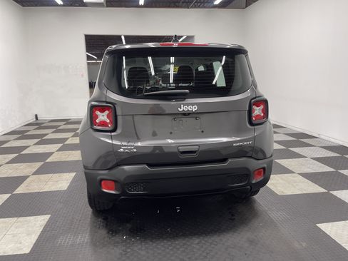 Used 2018 Jeep Renegade Sport w/ Power & Air Group image 3