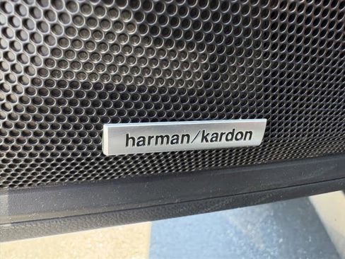 Used 2025 Subaru Outback Limited w/ Popular Package #2 AWD/4WD image 17