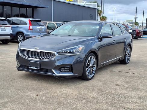 Used 2019 Kia Cadenza Technology image 2