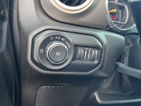 Used 2019 Jeep Wrangler Unlimited Sport S image 23