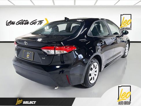 Used 2024 Toyota Corolla LE FWD image 5