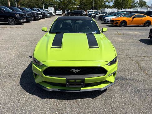 Certified 2020 Ford Mustang Coupe RWD image 2