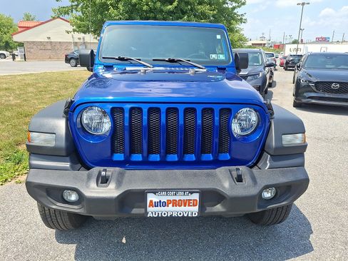 Used 2018 Jeep Wrangler Unlimited Sport S AWD/4WD image 2