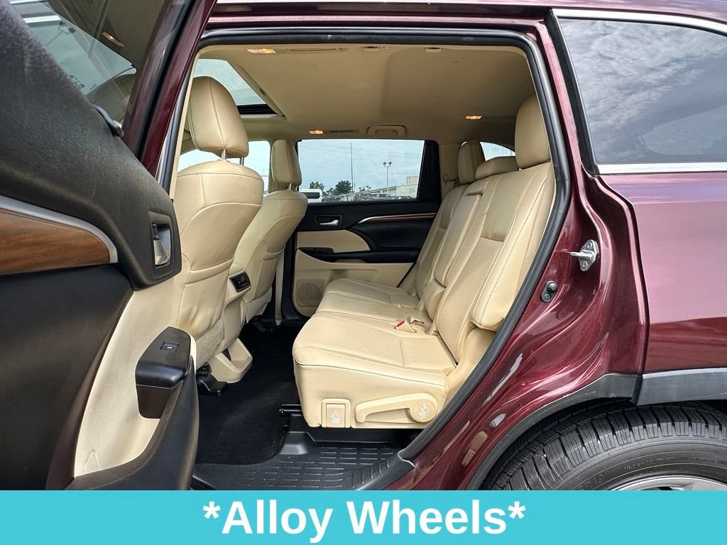 Used 2019 Toyota Highlander Limited AWD/4WD image 30