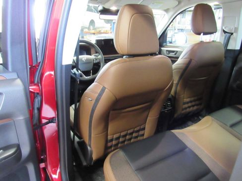 Used 2025 Ford Bronco Sport Outer Banks AWD/4WD image 24