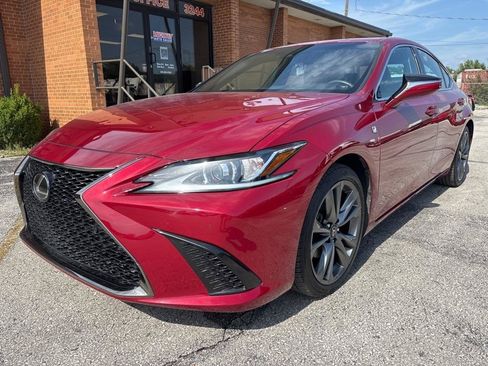 Used 2021 Lexus ES 350 F Sport w/ Accessory Package FWD image 2