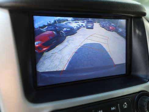 Used 2019 GMC Yukon SLT w/ Premium Edition AWD/4WD image 26