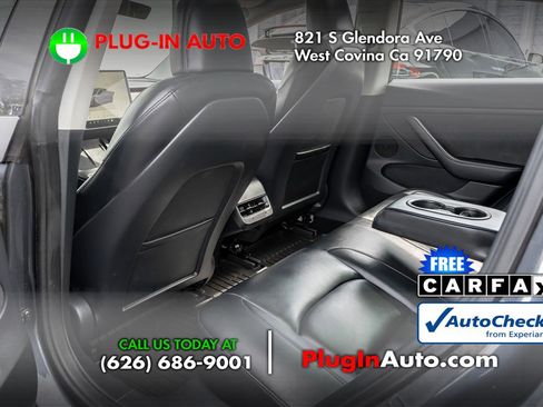 Used 2023 Tesla Model 3 Standard Range image 10