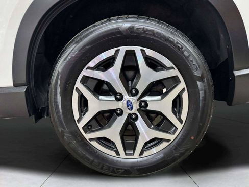 Used 2023 Subaru Forester Premium AWD/4WD image 61