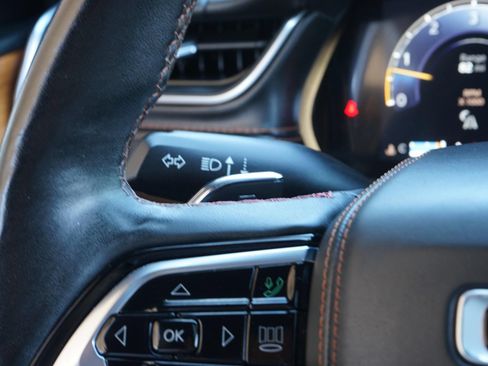 Used 2021 Jeep Grand Cherokee L Summit AWD/4WD image 30