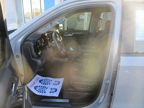 Certified 2024 Chevrolet Silverado 1500 LT image 19