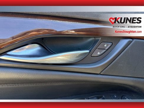 Used 2017 Cadillac Escalade Luxury image 24