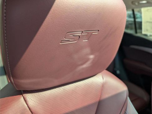 New 2026 Buick Envision Sport Touring AWD/4WD image 8