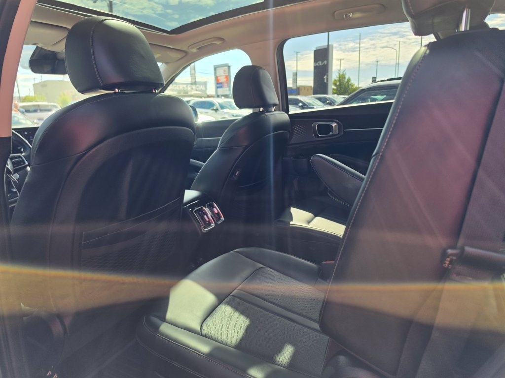 Certified 2021 Kia Sorento SX AWD/4WD image 12