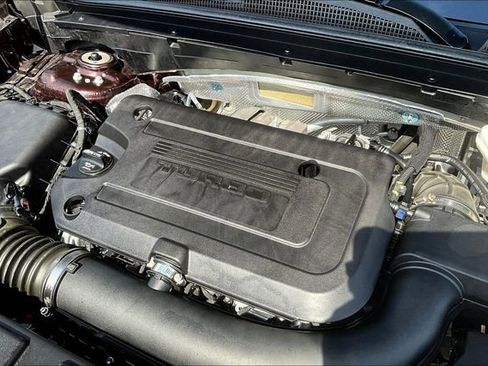 Used 2023 Buick Envision Avenir AWD/4WD image 30