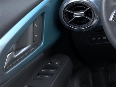 Used 2026 Chevrolet Equinox EV LT image 22