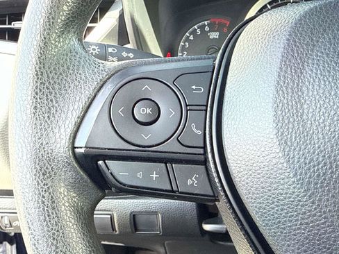 Used 2020 Toyota Corolla LE image 28