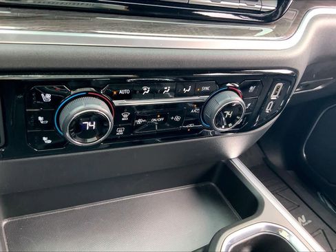 Used 2024 Chevrolet Silverado 1500 LTZ w/ LTZ Convenience Package II image 30