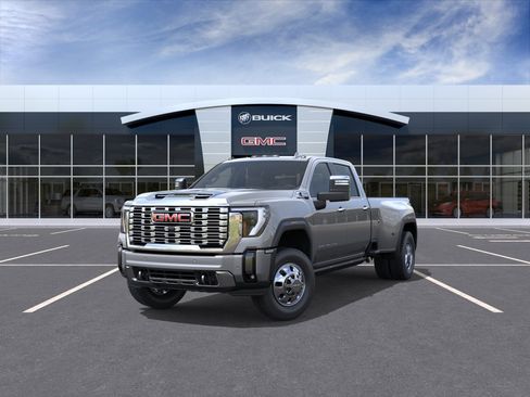 New 2026 GMC Sierra 3500 Denali w/ Denali Reserve Package AWD/4WD image 8