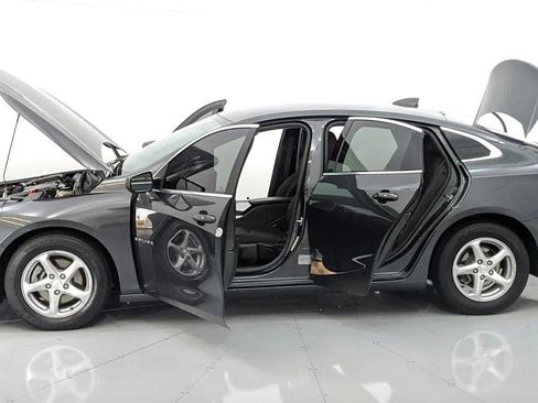 Used 2017 Chevrolet Malibu LS FWD image 12