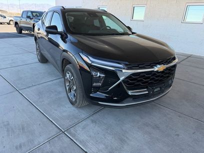 Used 2025 Chevrolet Trax LT