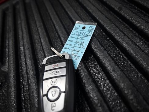 Used 2019 Ford F150 Lariat w/ Equipment Group 502A Luxury image 39