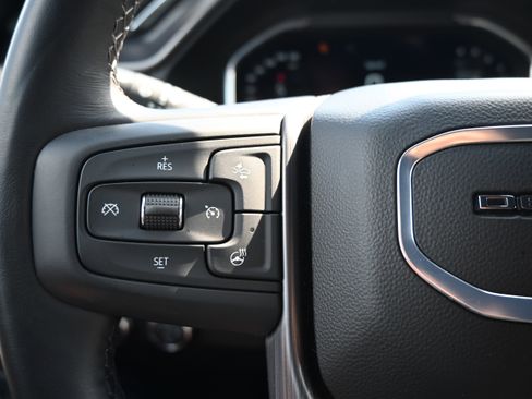 Used 2025 GMC Sierra 2500 Denali Ultimate image 21