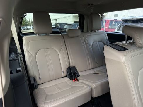 Used 2024 Ford Expedition Max Limited RWD image 35