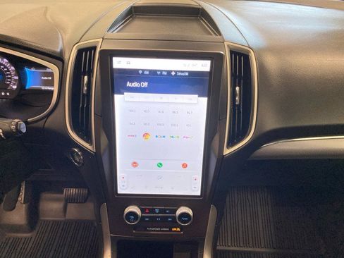 Used 2021 Ford Edge SEL image 24