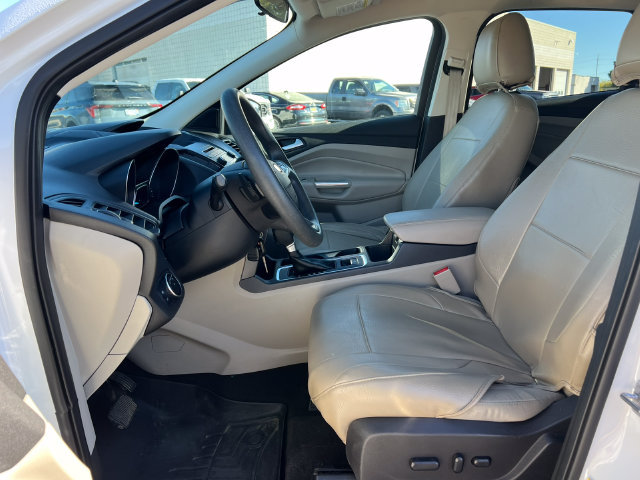 Used 2017 Ford Escape SE AWD/4WD image 4