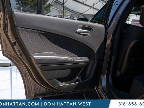 Used 2018 Dodge Charger GT w/ Blacktop Package AWD/4WD image 18