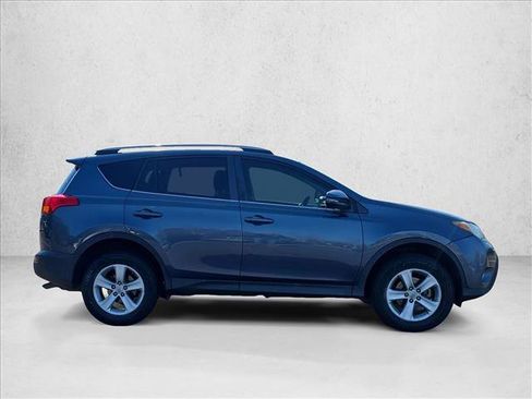 Used 2014 Toyota RAV4 XLE image 4