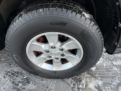 Used 2011 Toyota 4Runner SR5 w/ Convenience Pkg image 37